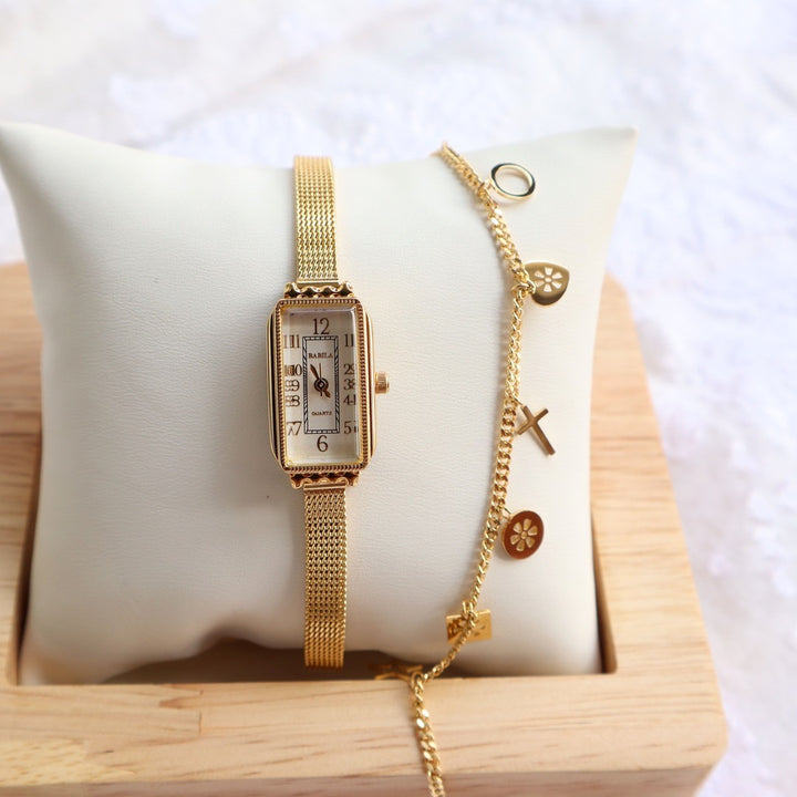 Carved Retro Fashion And Personalized Square Head Watch